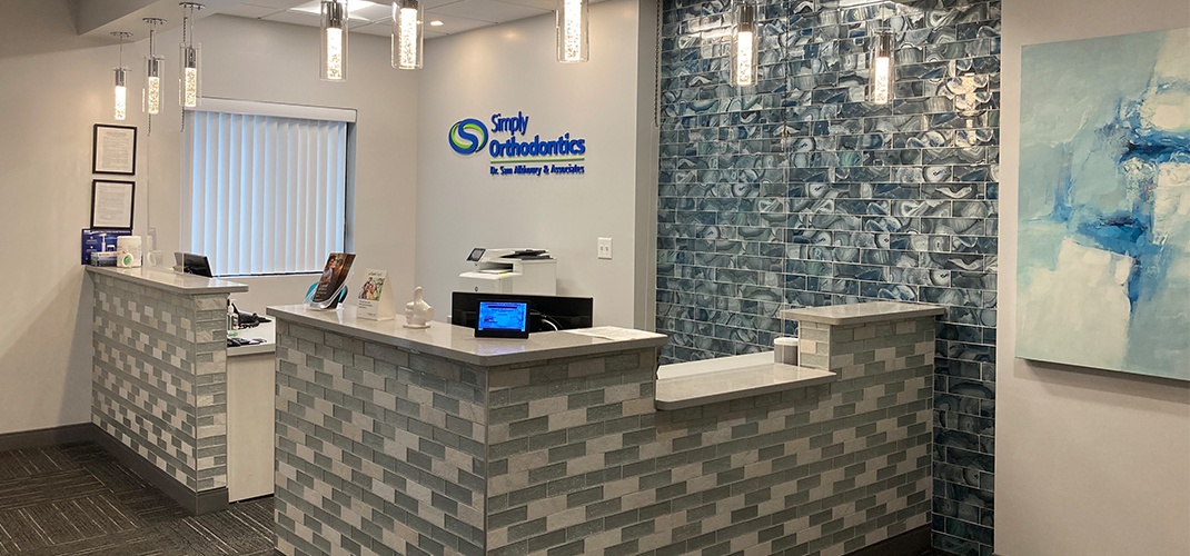 Simply Orthodontics Grafton reception desk